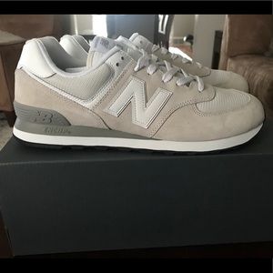 Brand NEW New Balance Mens Shoes